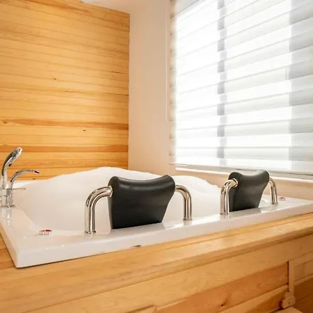 3 Bedroom - 7756 Villa